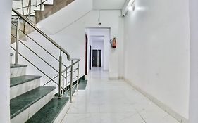 Hotel O Rainbow Homestay